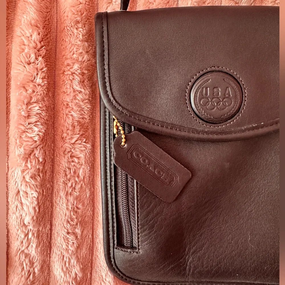 Olympics Limited Edition Coach Bag - Picture 2 of 6